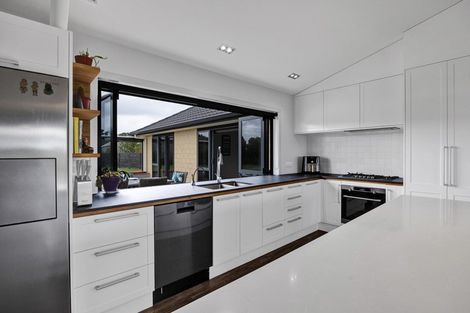 Photo of property in 164 Brown Road, Brixton, Waitara, 4382