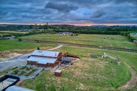 Photo of property in 17 Sarona Park Drive, Omanawa, Tauranga, 3171