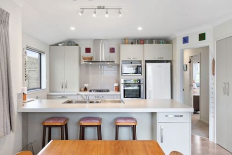 Photo of property in 86a Margaret Drive, Omokoroa, 3114