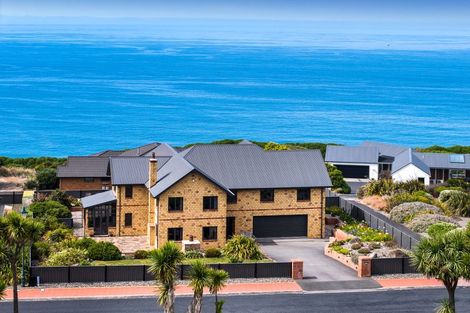 Photo of property in 41 Highgrove, Saint Clair, Dunedin, 9012