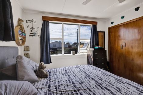 Photo of property in 14 Buchanan Place, Hawera, 4610