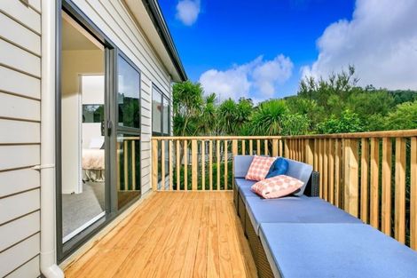 Photo of property in 22a Glastron Place, Bayview, Auckland, 0629