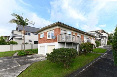 Photo of property in 1/5 Whitby Crescent, Mairangi Bay, Auckland, 0630