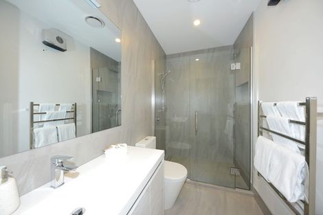 Photo of property in 2/214 Hereford Street, Christchurch Central, Christchurch, 8011