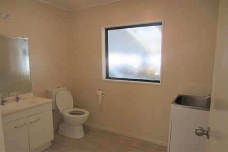 Photo of property in 58 Collins Avenue, Tawa, Wellington, 5028