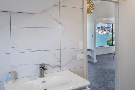 Photo of property in 79a Stanley Point Road, Stanley Point, Auckland, 0624