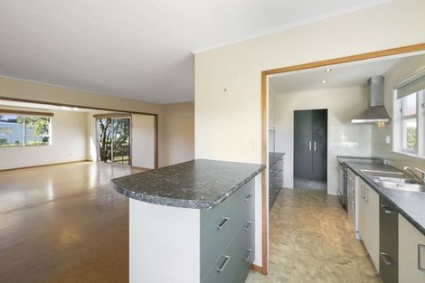 Photo of property in 98 Field Way, Waikanae Beach, Waikanae, 5036