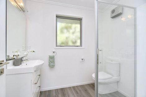 Photo of property in 4 Hurst Place, Parklands, Christchurch, 8083