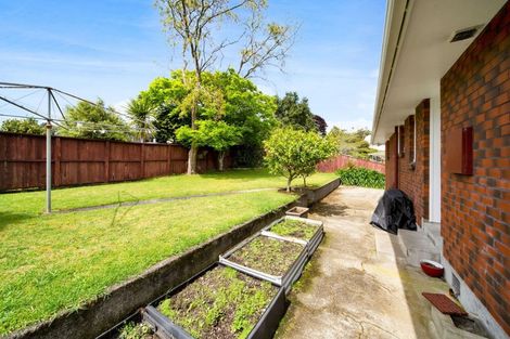 Photo of property in 10 Beaumont Crescent, Frankleigh Park, New Plymouth, 4310