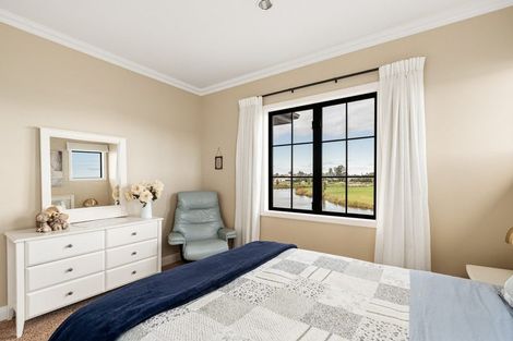 Photo of property in 166 Oriental Parade, Papamoa Beach, Papamoa, 3118