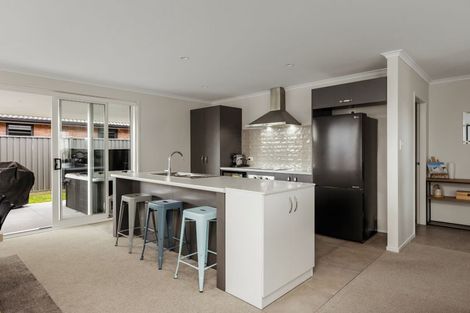 Photo of property in 37 Te Ranga Memorial Drive, Pyes Pa, Tauranga, 3112