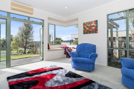 Photo of property in 10 Hawk Place, Welcome Bay, Tauranga, 3112