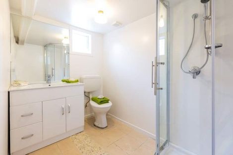 Photo of property in 11 Castaing Crescent, Te Atatu South, Auckland, 0610