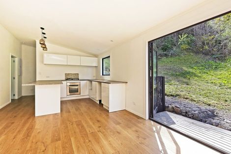 Photo of property in 16 Burke Street, Hospital Hill, Napier, 4110