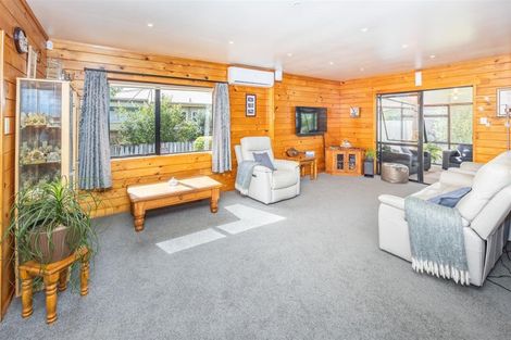 Photo of property in 13 Cromwell Drive, Fitzroy, Hamilton, 3206