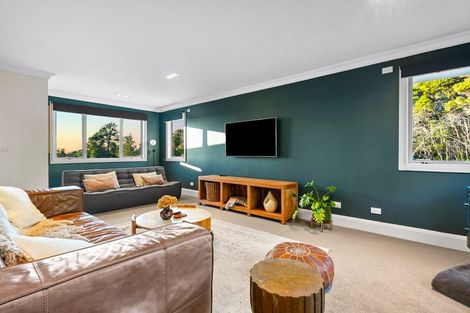 Photo of property in 1 Pearson Road, Whitford, Howick, 2571