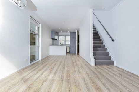 Photo of property in 29 Samuel Cassidy Avenue, Swanson, Auckland, 0614