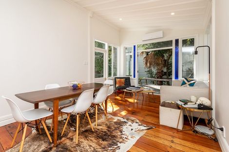 Photo of property in 17 Royal Terrace, Sandringham, Auckland, 1025