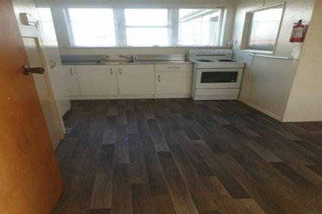 Photo of property in 8 Matipo Street, Castlecliff, Whanganui, 4501