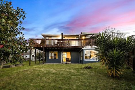 Photo of property in 22 Helena Street, Massey, Auckland, 0614