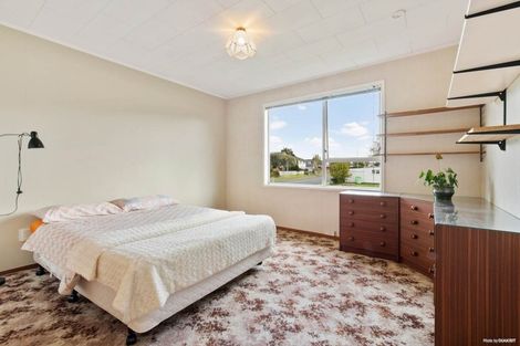 Photo of property in 1 Medina Place, Half Moon Bay, Auckland, 2012