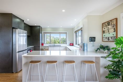 Photo of property in 44 Coventry Way, Long Bay, Auckland, 0630