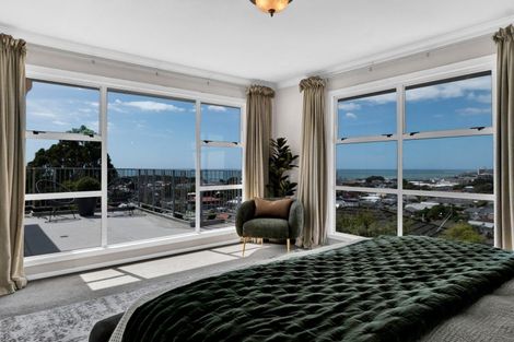 Photo of property in 157 Vivian Street, New Plymouth, 4310