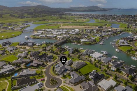Photo of property in 3 Roseberry Place, Whitianga, 3510