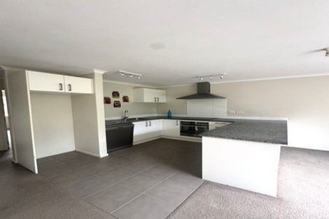 Photo of property in 146c Glengarry Road, Glen Eden, Auckland, 0602