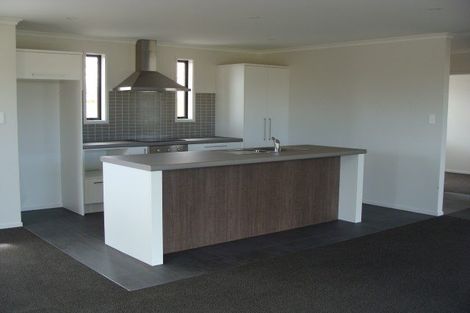 Photo of property in 48 Penetaka Heights, Pyes Pa, Tauranga, 3112