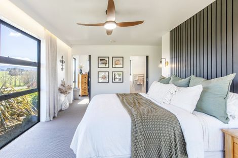 Photo of property in 14 Centre Road, Matamau, Dannevirke, 4977