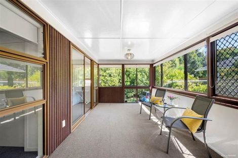 Photo of property in 16 Dennis Avenue, Hillpark, Auckland, 2102