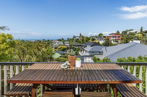 Photo of property in 1/15 Deep Creek Road, Waiake, Auckland, 0630