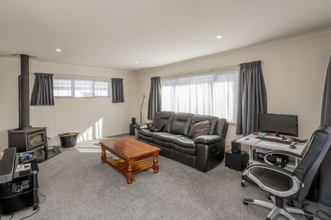 Photo of property in 8b Broadbelt Grove, Levin, 5510