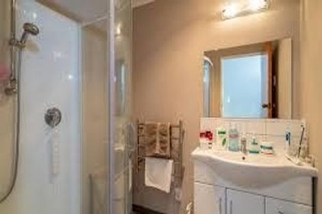 Photo of property in 7 Reeves Road, Acacia Bay, Taupo, 3330