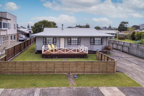 Photo of property in 3 Poplar Street, Whitianga, 3510