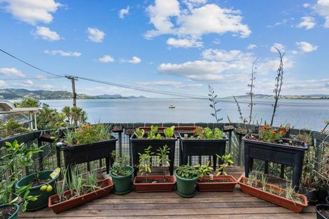 Photo of property in 118 Beach Road, Onerahi, Whangarei, 0110