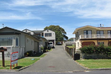 Photo of property in 22b Torkar Road, Clarks Beach, 2122