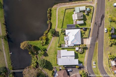 Photo of property in 28 Motukorure Parade, Cooks Beach, Whitianga, 3591