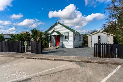 Photo of property in 12 Franklin Road, Paparoa, 0571