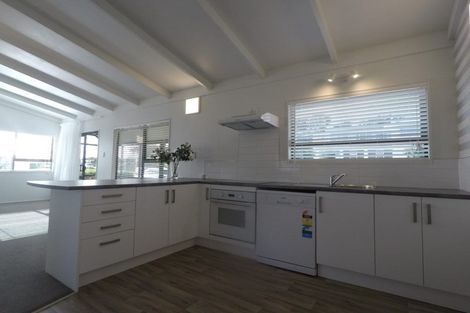 Photo of property in 10 Stuart Place, Blagdon, New Plymouth, 4310