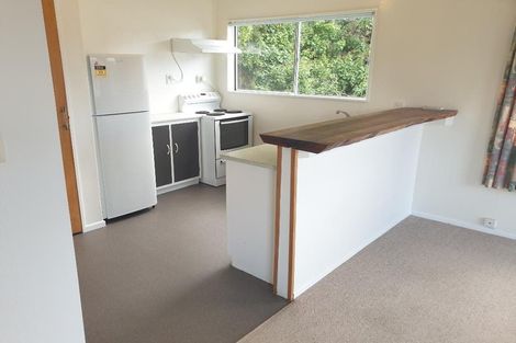 Photo of property in 2/5 Wye Street, Island Bay, Wellington, 6023