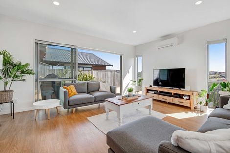 Photo of property in 10 Kiwa Crescent, Gulf Harbour, Whangaparaoa, 0930
