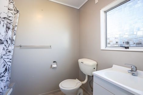 Photo of property in 70 Hume Street, Waitara, 4320