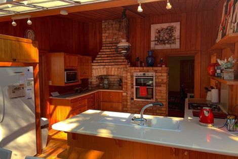 Photo of property in 5 Queen Street, Northcote Point, Auckland, 0627