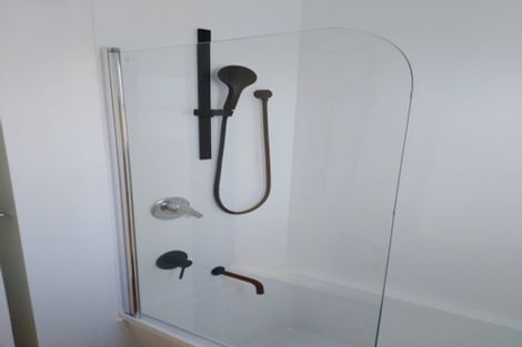 Photo of property in 131a Normandale Road, Normandale, Lower Hutt, 5010