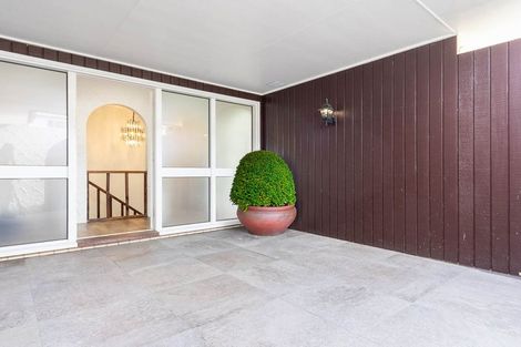 Photo of property in 5 Mandeville Crescent, Grenada Village, Wellington, 6037