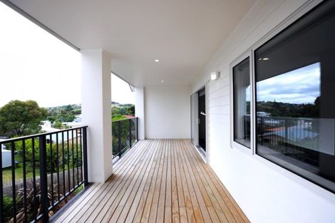 Photo of property in 5c Melia Place, Stanmore Bay, Whangaparaoa, 0932