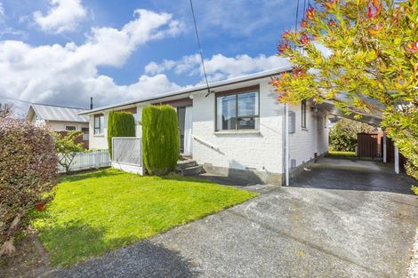 Photo of property in 2/48 Kowhai Avenue, Ebdentown, Upper Hutt, 5018