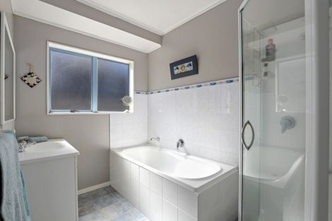 Photo of property in 50 Western Heights Drive, Western Heights, Hamilton, 3200